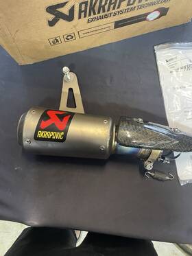 18113405 Akrapovic 2017 Gsxr 1000 Titanium Slip On