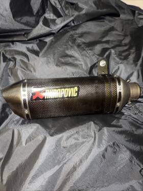 S-k9so8-hzc Akrapovic S-k9so8-hzc/1 Carbon Fiber Slip-on Exhaust Kawasaki Z900 2020-2023 Excellent