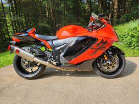 S-s13r1-aplt Akrapovic Suzuki Gsx-r1300 Hayabusa 21-24 Racing Line Titanium