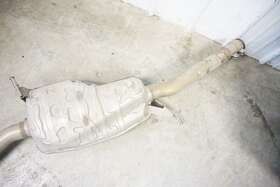 8w5253409a Audi 17-19 A4 A5 2.0t Fwd Exhaust Resonator