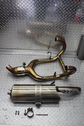 7499961 Bmw 2009 R1200gs Exhaust Muffler And Header With O2 Sensors
