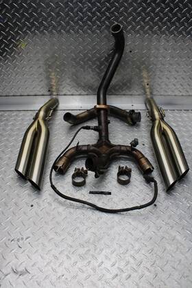 7480787 Ducati 2008 Monster 695 Exhaust Mufflers And Header With Sensor