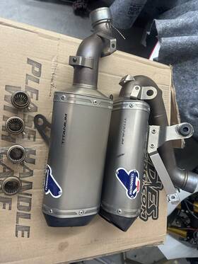 D18409400ina Ducati 2018-2024 Panigale V4 S R Termignoni Ss/titanium Black Slip-on Exhaust