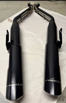 Bm00038 Freedom Performance Exhaust Bmw K1600b 2-step 4.5 Inch Slip-ons 2017-present