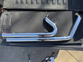 Hd00746 Freedom Performance Exhaust System Staggered Chrome For Harley Softail 2018-24