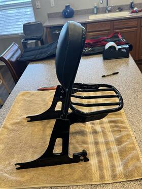 52866-06 Harley-davidson 53810-00 Genuine Black Detachable Backrest Dyna Models