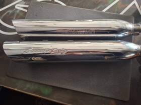 80516-07 Harley Davidson 2007 Dyna Pair Of Screaming Eagle Mufflers