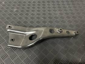 18455-mea-670 Honda 2003-2007 Vtx 1300 S Used Muffler Exhaust Mount