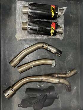 809-2400 Hotbodies Racing Mgp Growler Slip On Exhaust 2009-2014 Yamaha R1 Used Excellent Condition