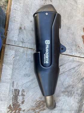 280.05.082.000 Husqvarna Svartpilen 401 Muffler Silencer Baffle 18-21 Oem