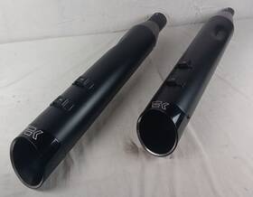 202885 Khrome Werks For Harley Flh 17 M-8 Hp Plus Black Edge 4.5 In Slip-on Mufflers