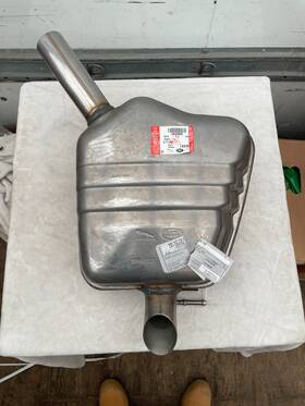 Lr126082 Land Rover Genuine Discovery L462 17-25 Rear Left Exhaust Muffler Silencer Tank
