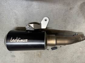 15205b Leovince Leo Vince - Lv-10 Slip-on Stainless Tailpipe/black