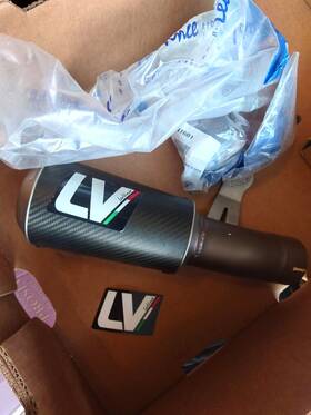 15241c Leovince Leo Vince - Lv-10 Slip-on Carbon Muffler Stainless End Cap