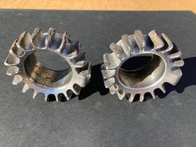 06.3988 Norton 850 Commando Exhaust Nuts