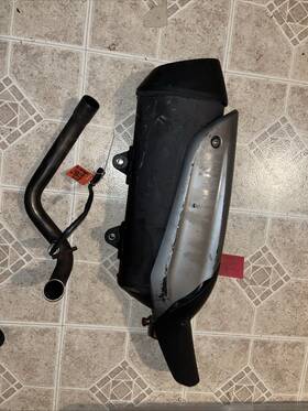 B017860 Piaggio Original Oe 8807205 Exhaust System Muffler Lot