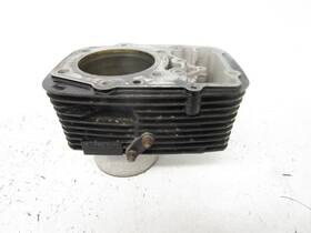 11221-10f10-0f0 Suzuki 1998-2004 Vl 1500 C90 Intruder Rear Cylinder Jug