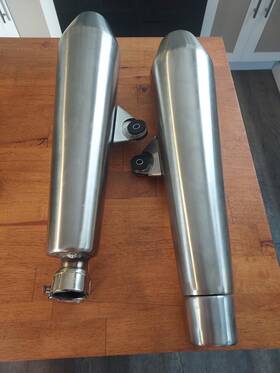 2203878 Triumph Speed Twin 1200 Oem Mufflers Set 2023 Lh And Rh With Clamps