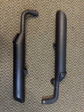 T2203338 Triumph T2203337 Oem Bonneville Bobber Black Silencers T2203337/t2203338