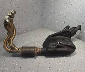 T2204204 Triumph Oem Exhaust System / Muffler Header Manifold 23-25 Street Triple 765 Rs