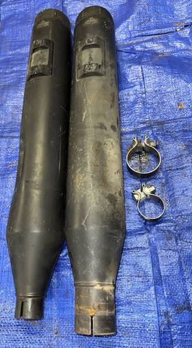 1801-1459 Vance & Hines And Black Torquer 450 Slip-on Mufflers 4.5 Inch Harley Flh 95-16 Touring