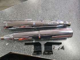 1801-1068 Vance & Hines V16463 And Slip On Mufflers