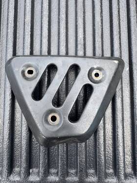 1t2-14728-00-00 Yamaha Vintage Exhaust Muffler Guard Xt500 80
