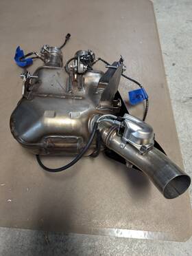 B67147301000 Yamaha 2017-2020 Oem Mt-10 Chamber Assembly