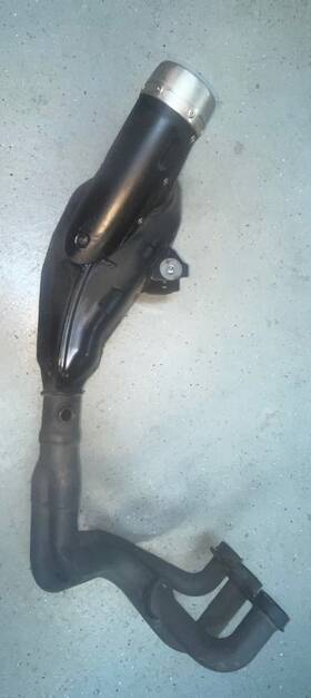 B900847 Yamaha Xsr900 Oem Downpipes And Silencer Muffler Used