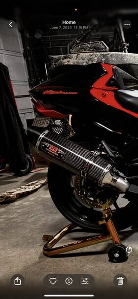 Yoshimura 1121120220 Suzuki Hayabusa 2022-24 Race R-77 Dual Slip-on Exhaust Carbon Mufflers
