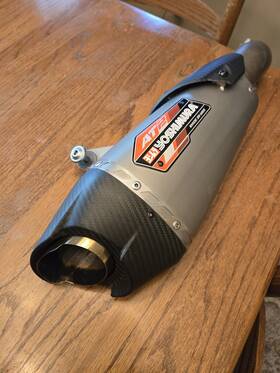 11801bp521 Yoshimura - At2 Street Series Slip-on Stainless Steel Muffler
