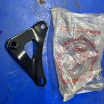 Honda Nos Oem SL350 Right Muffler Bracket Brace 18353-312-000 Binl. Fixed Price $45.00.